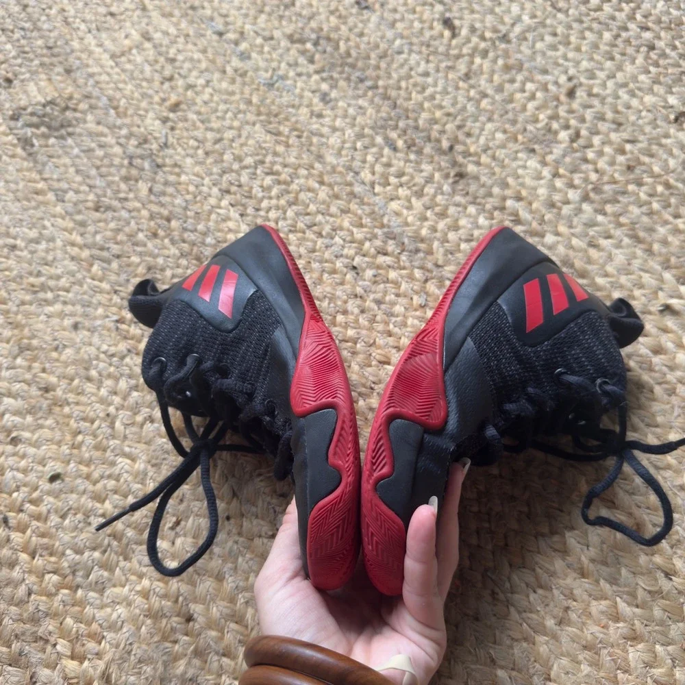 Adidas Mad Bounce 2018 Kids Basketball Shoes Black Red AQ0525 Size 13K